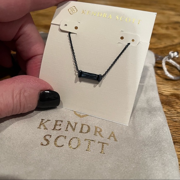 Kendra Scott Rufus Navy Gunmetal Indigo Crystal Pe - Picture 1 of 4